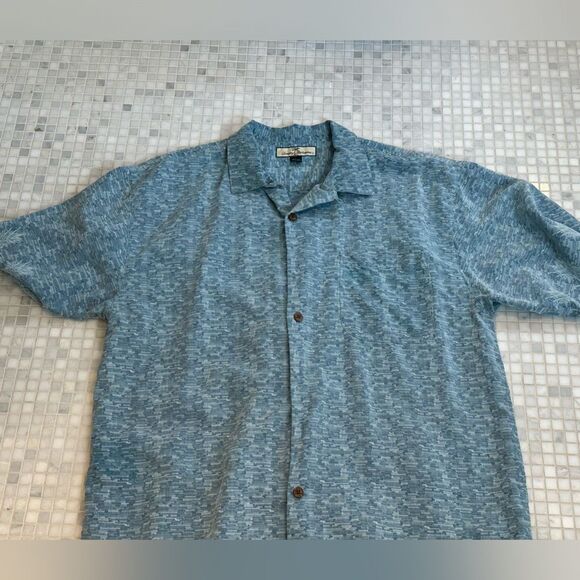 Tommy Bahama Silk Blue Hawaiian Men’s Shirt with Pineapple on Back Size Large - Picture 2 of 11